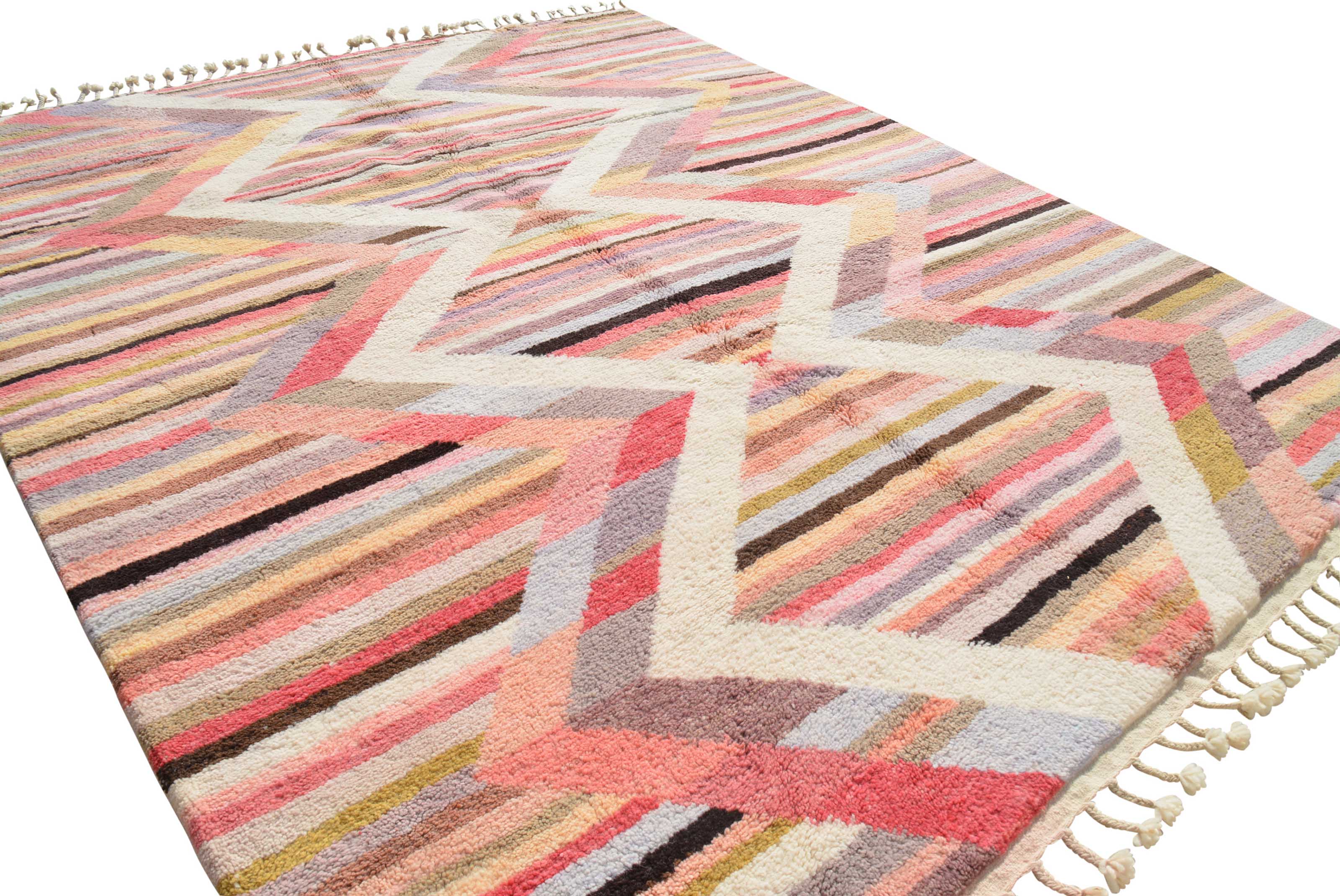 April (8'2" x 10'0") - Abstract Multicolor Striped Diamond Geometric Azilal Rug - Image 5