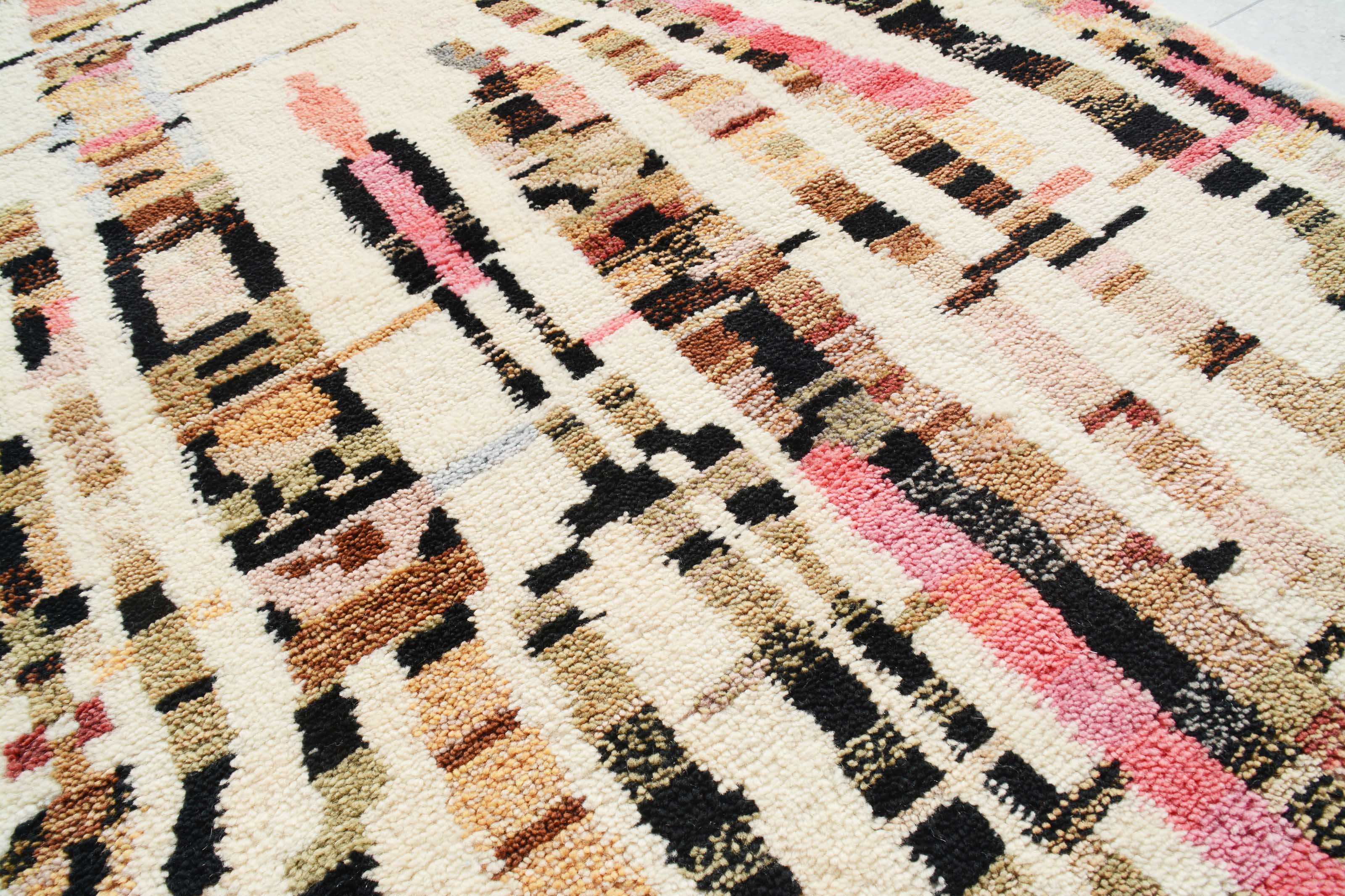 Azilal Love (4'3" x 6'0") - Abstract Pink & Multicolor Vertical Totem Azilal Rug - Image 2