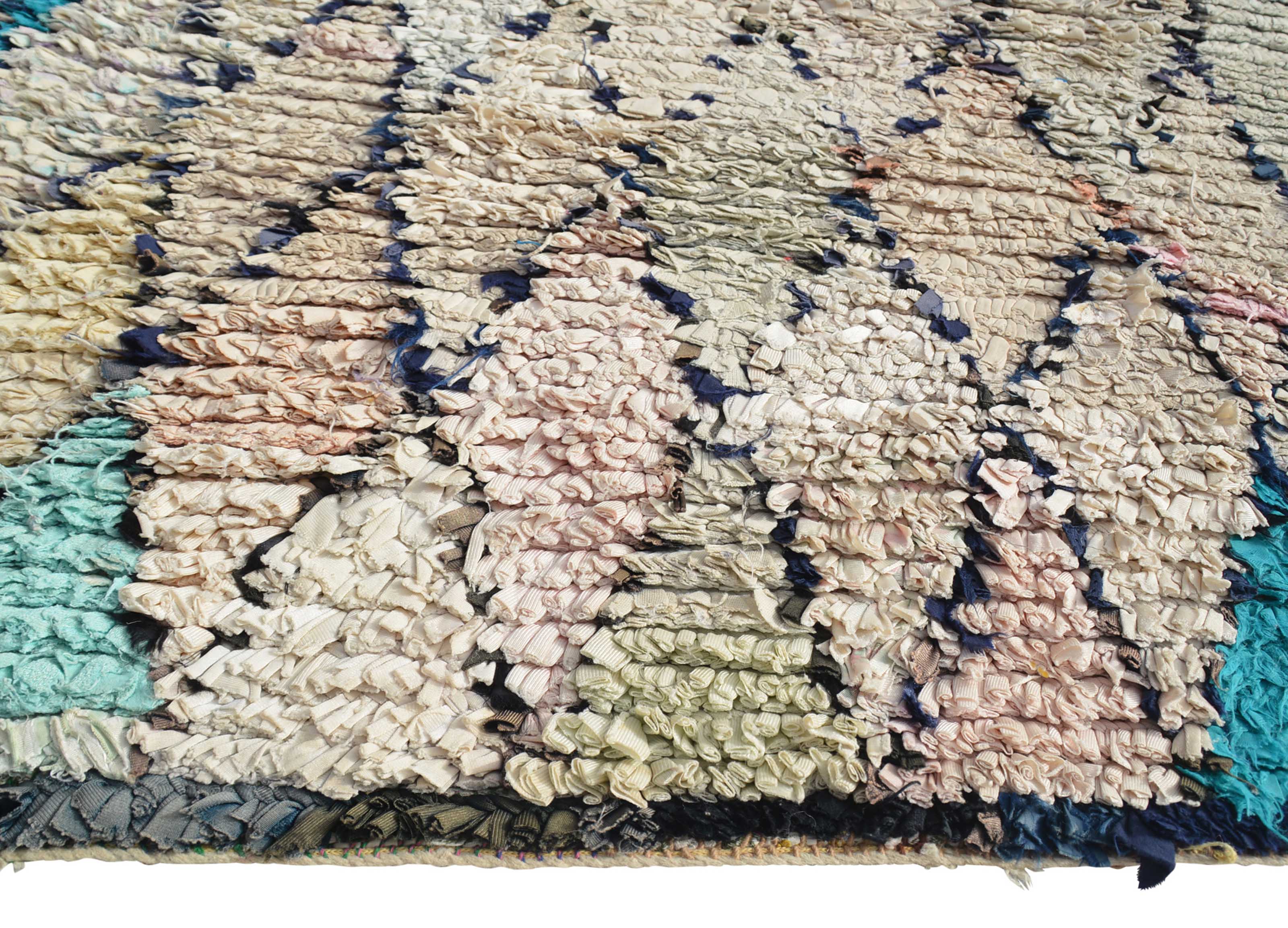 Casablanca (3'10" x 5'11") – Plush Vintage Berber Boucherouite Cotton Rug - Image 4