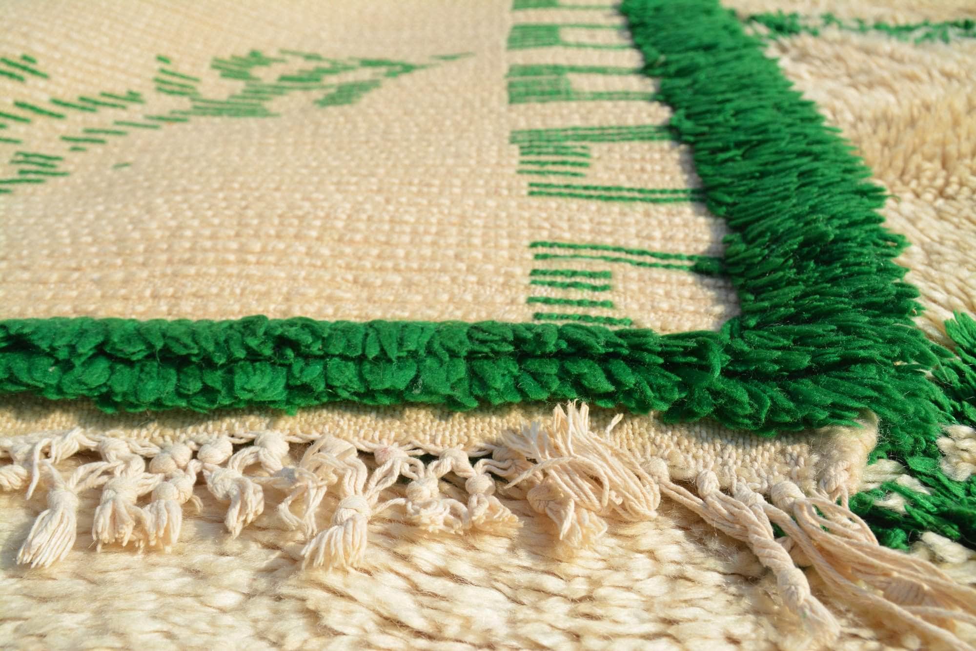 GreenEyes (5'8" x 9'8") – Vintage Geometric Moroccan Area Rug - Image 4