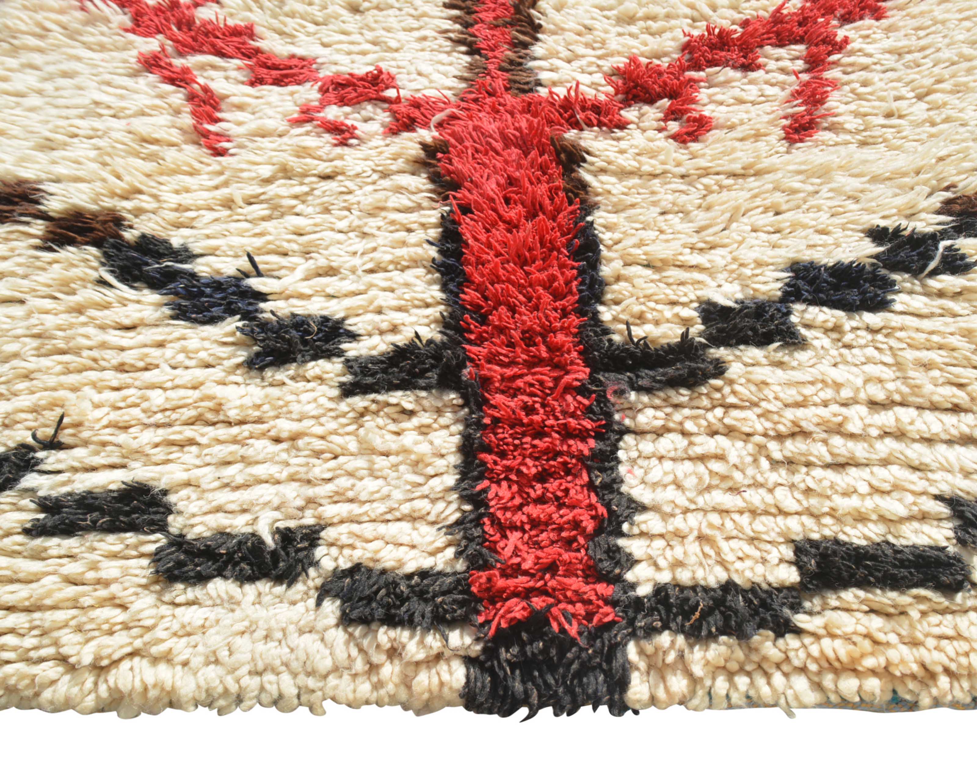 Line of Fire (3'1" x 7'11") – Vintage Graphic Azilal Runner Rug - Image 3