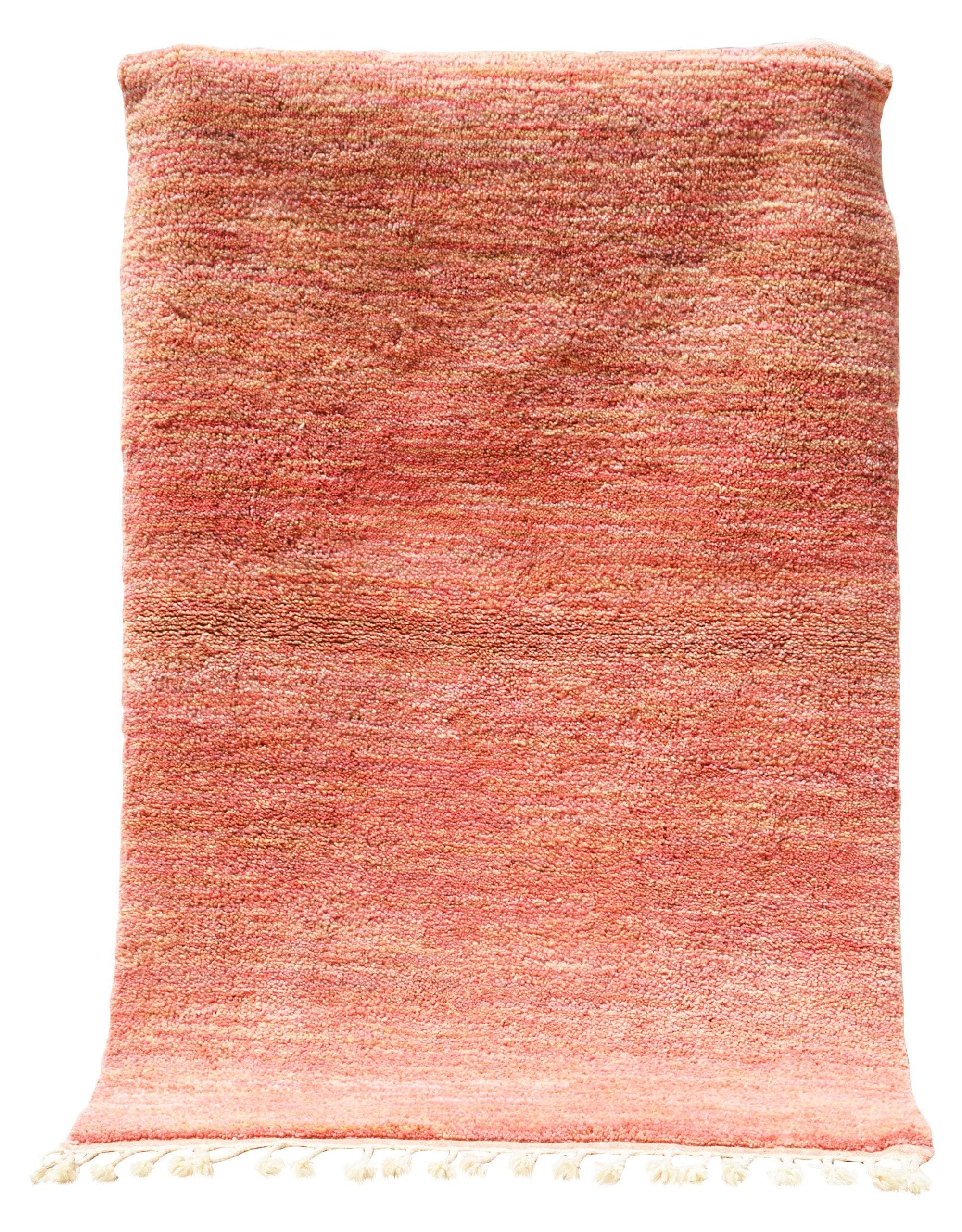 Soft Kiss (4'0" x 6'0") - Radiant Pink & Coral Blend Moroccan Rug - Image 5