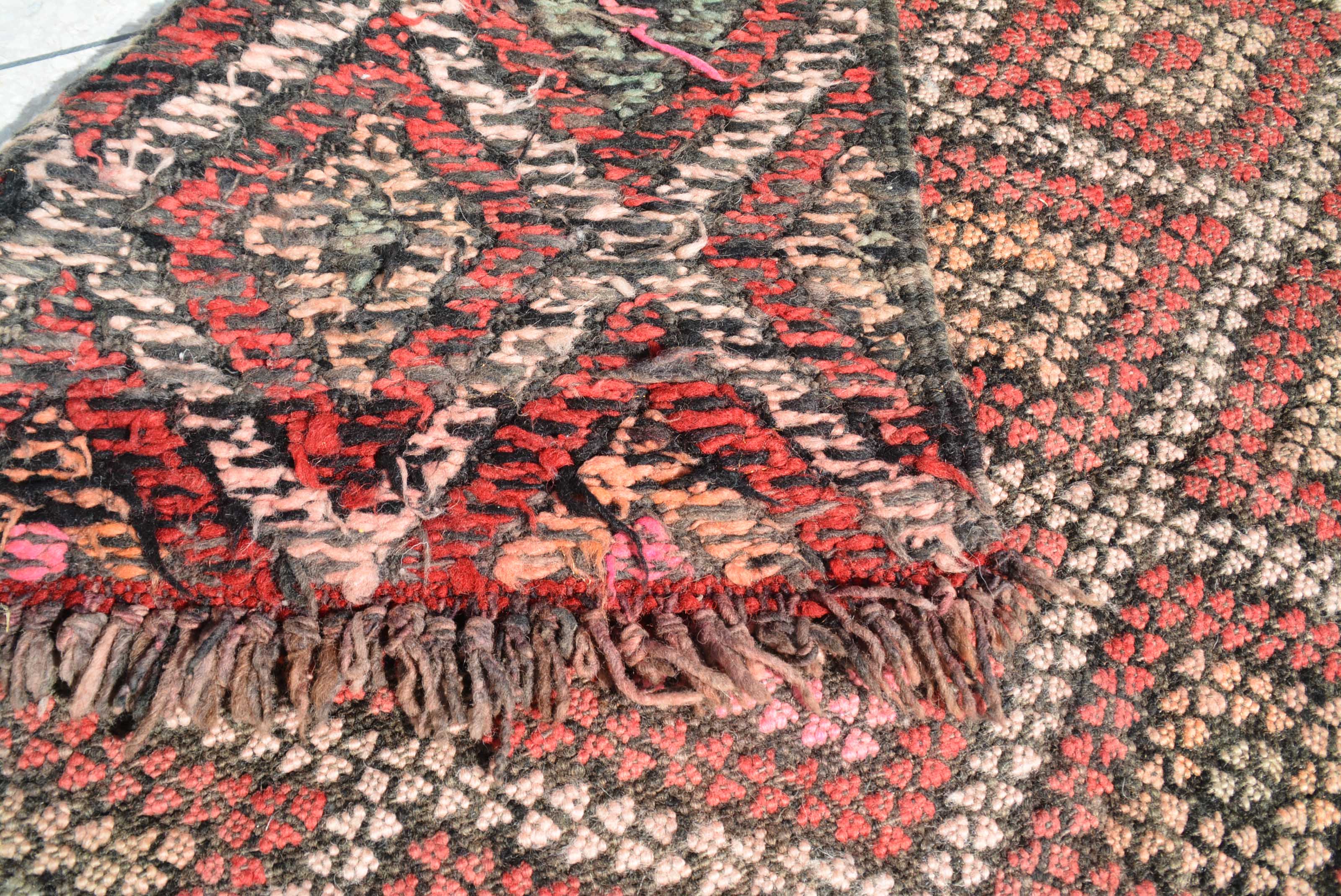 True Gem (4'11" x 10'4") – Faded Vintage Boujaad Lattice Rug - Image 4
